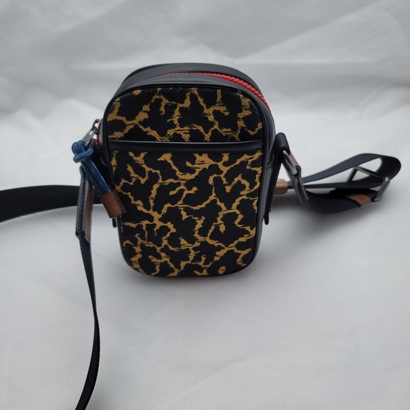 *FINAL PRICE**Rare* Coach Terrain Crossbody With Wavy Animal Print - Picture 2 of 11